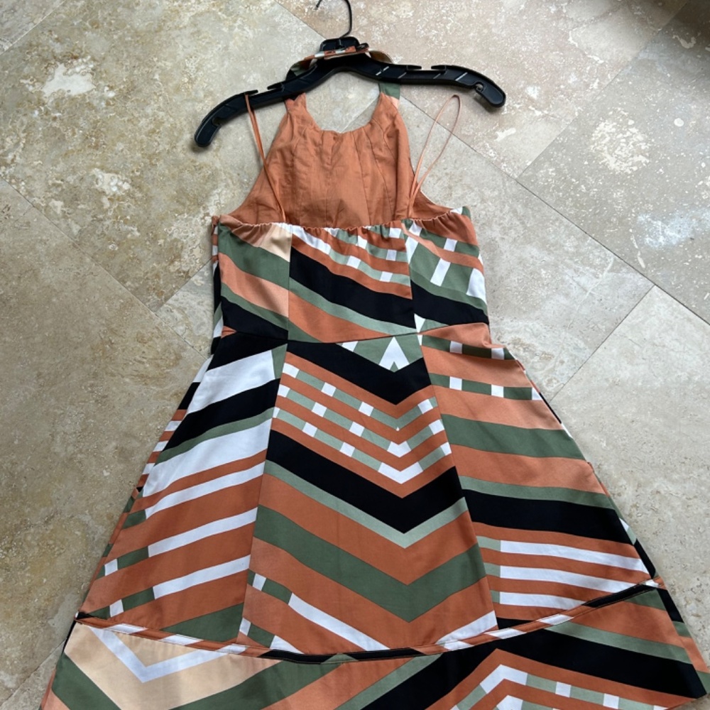 Jessica Simpson Dress, Brand New, Size 8, Backless, Adjustable Halter - Picture 15 of 16